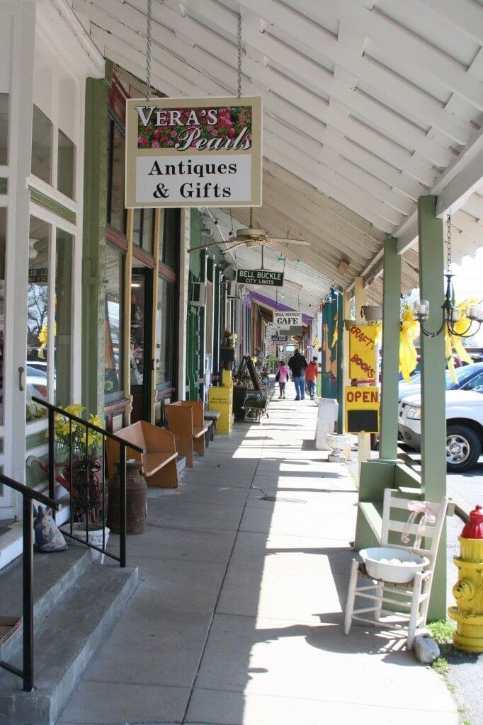 Bell Buckle Tennessee Christmas 2022 Bell Buckle, Tn — Such A Cute Town!