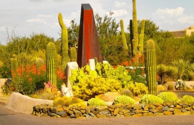 In Memoriam: Jessica Spinozzi Posel's Guide to Carefree, Arizona - 3 The Boulders entrance