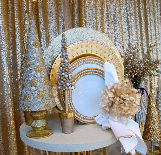 GoldSequinedWindow