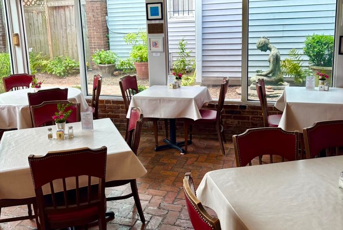 The Woman’s Exchange of Memphis: Tea Room, Gift Shop, Enduring Legacy