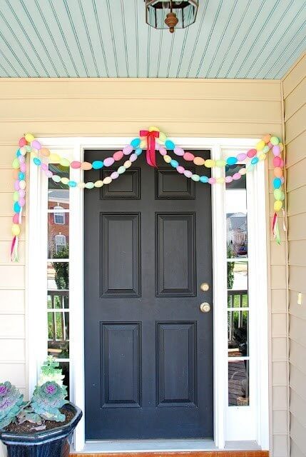 Colorful DIY Easter garland