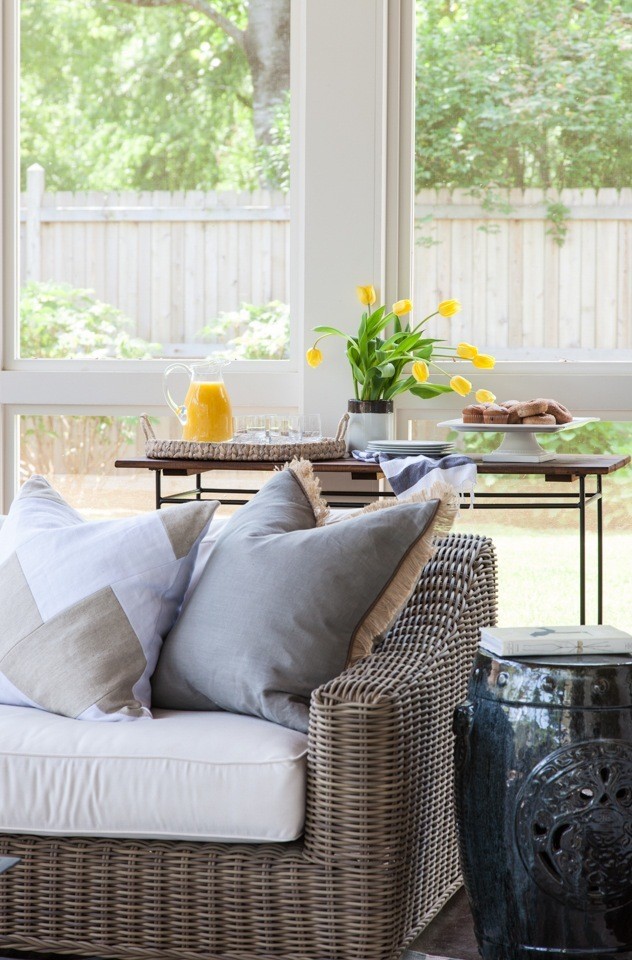 styleblueprint_juliecouch_porch2