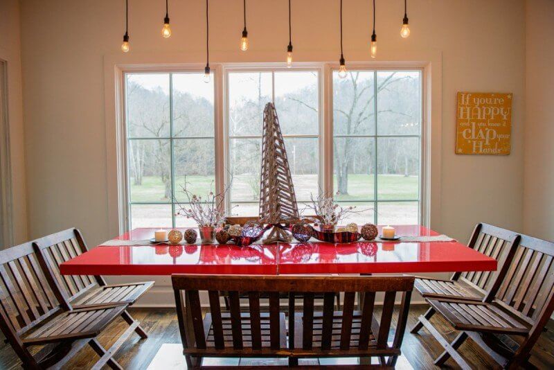 SB Robbins House Christmas Decor 28