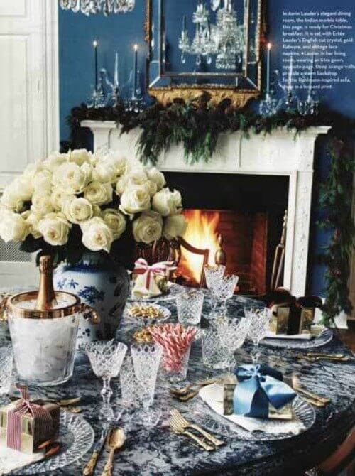Aerin Lauder's Christmas table. Image by Elle Decor.