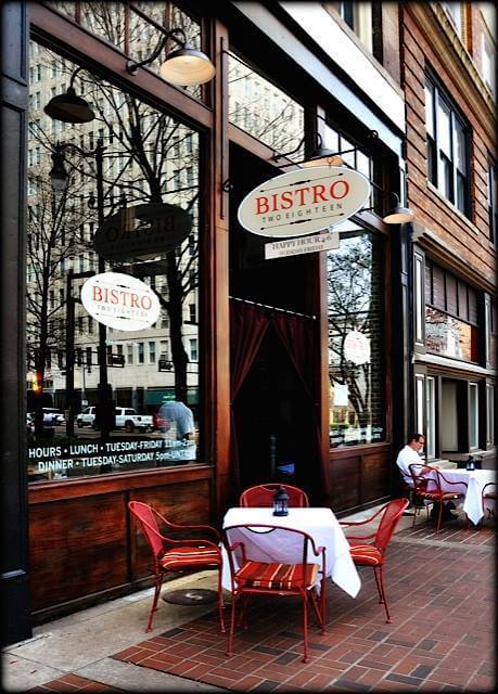 Bistro 218 Dog-Friendly Patio Bistro 218 has limited outdoor seating, but it's a great spot to take your dog.