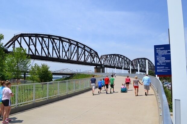 Jeffersonville by foot