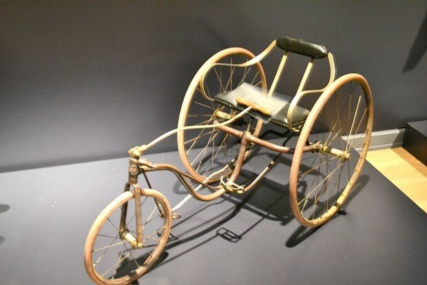 Lifestyles of the Louisville Rich and Famous 19th Cen.