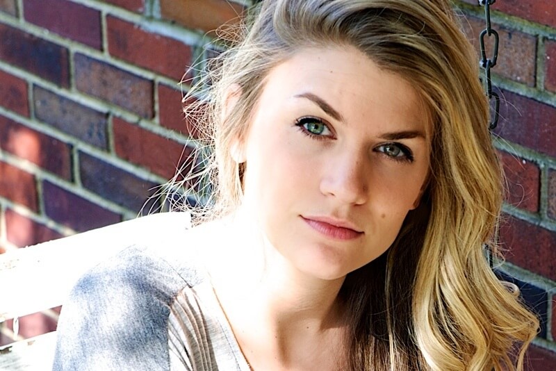 Jillian Edwards, indie singer and songwriter