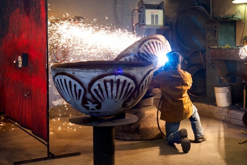 Fire pits are made by hand, with an attention to detail, at Fire Pit Art. This same care is what Taigan looks for in all of the brands and companies they showcase.