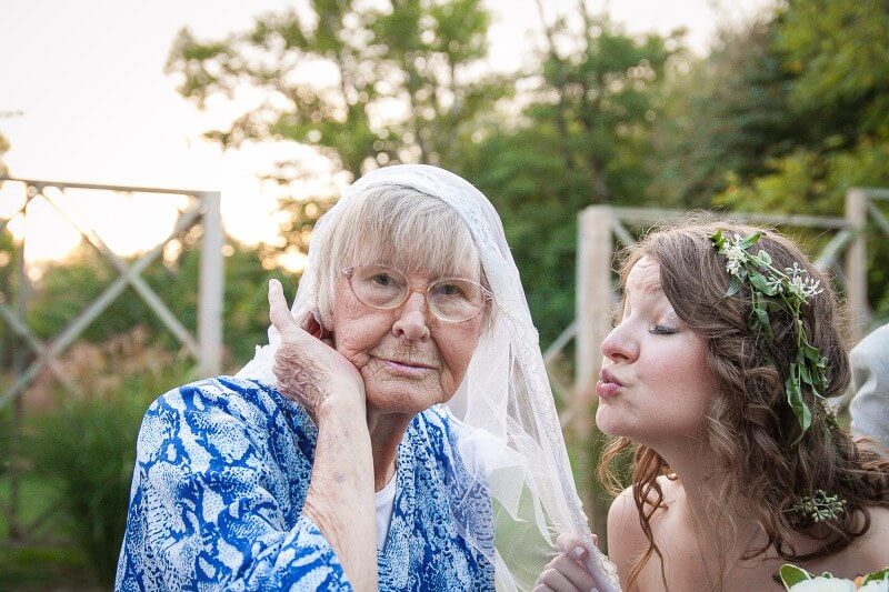 A intimate wedding at a historic location in Tennessee