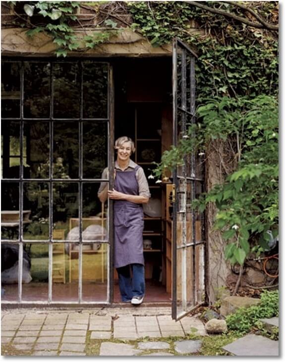 Steel French doors. Makes you want to move across the pond, huh?! Just one of many steel and glass windows featured today!