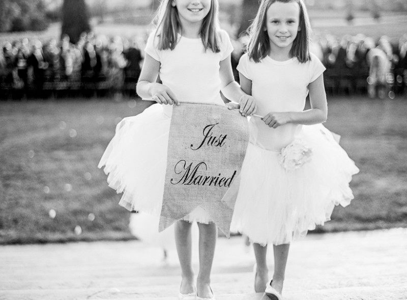 Just married sign found on etsy.