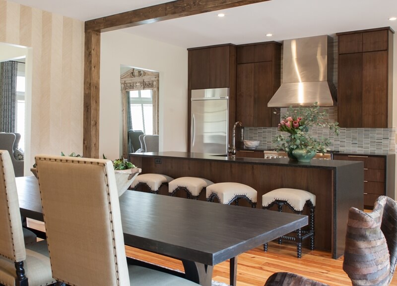 It is wise to break the rules: The updated arrangement of this arrangement invites relaxed small and large gatherings, and the formal living room is not missed. Look closely to spot two more of Selena's favorite selections, a luxurious Waterstone faucet that is ergonomically pleasing and has a soft finish and the Walker Zanger tile backsplash.|Image credit: Julie Wage Ross