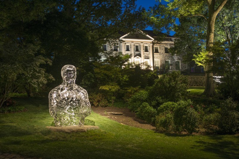 Silent Music II is a gorgeous fixture in front of Cheekwood's historic mansion.