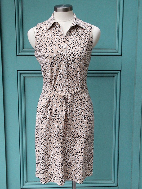 The Dolly dress from J McLaughlin has a great vintage appeal.