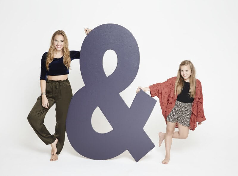 Lennon and Maisy, a sister, singing duo tells us about living in Nashville and their favorite spots to dine. Check out their interview with us! 