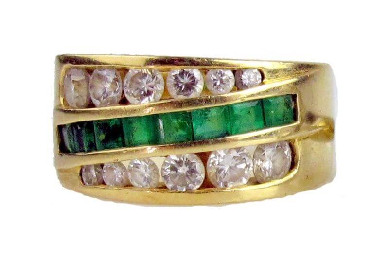 This ring was brought to <a href="https://styleblueprint.com/nashville/guide/anatra-jewel/" target="_blank">Anatra Jewel</a> to be refashioned. The owner wanted to create a new ring with a more modern appeal. Because it can be difficult for jewelers to salvage small diamonds and stones, the cost to make the new piece may be greater. Image credit | <a href="https://styleblueprint.com/nashville/guide/anatra-jewel/" target="_blank">Anatra</a>