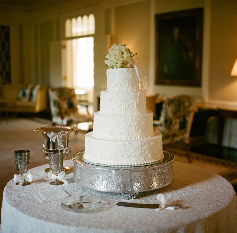 Wedding cakes sometimes look too good to eat!