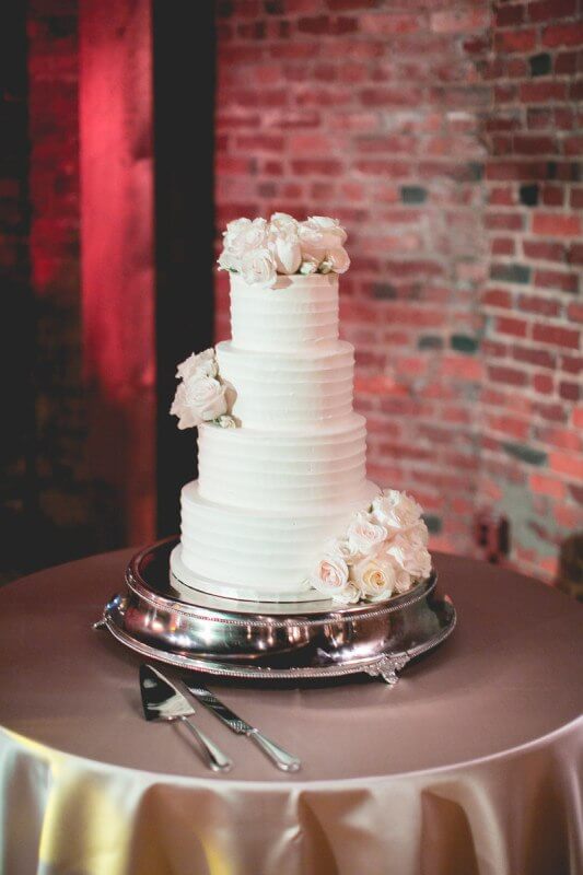 What a beautiful and delicious cake!
