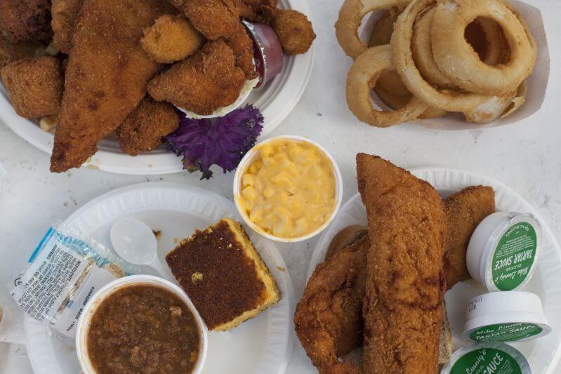 StyleBlueprint Louisville Mike Linnig's Restaurant Seafood Plate, Onion Rings, Turtle Soup with Jalapeno Corn bread, and Fish Sandwich with Rye Bread