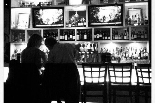 Memorable cocktails and spectacular service at this Memphis spot
