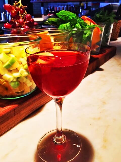 StyleBlueprint | Barcelona Wine Bar & Restaurant'a Jekyll & Hyde cocktail