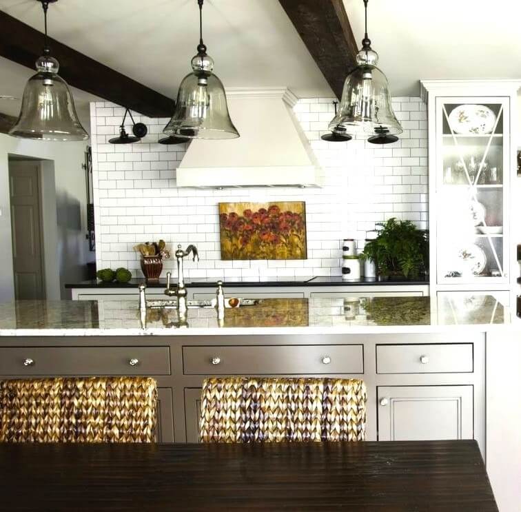 Subway tiles are a cool way to update a kitchen. sophisticated farmhouse kitchen backsplash