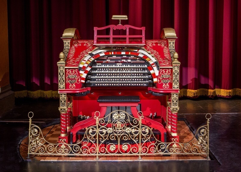 The Mighty Wurlitzer at the Alabama Theatre The Mighty Wurlitzer