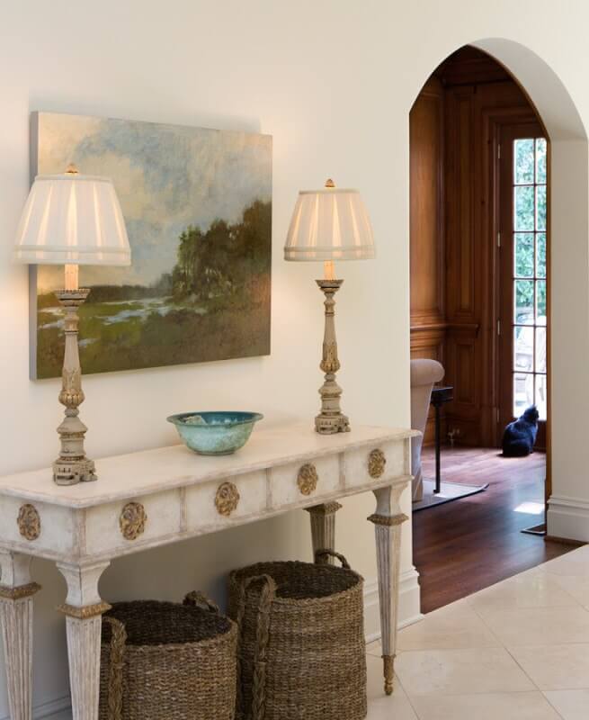 Even small spaces need storage! Small entryway organization