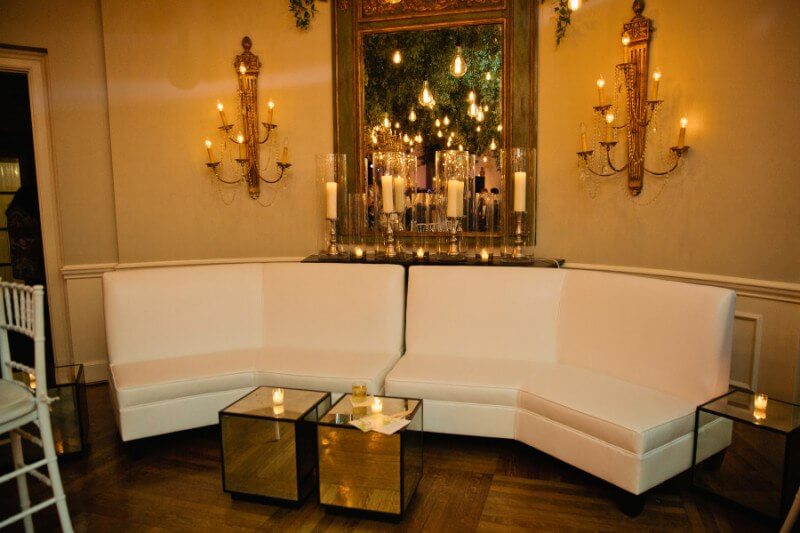 SB-Memphis-SalmonWedding-Couches