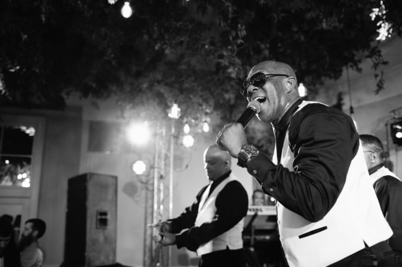 The band Az-Izz performed for guests during the evening.