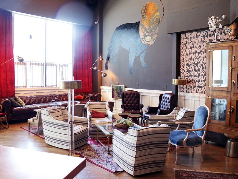 The cocktail lounge at Le Sel