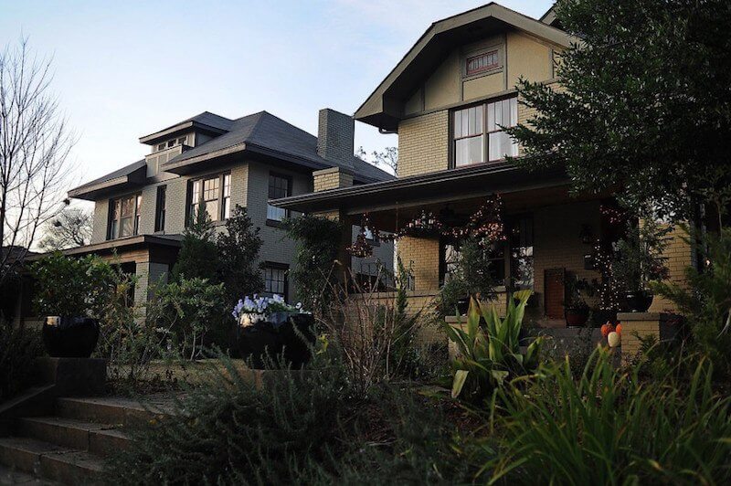 Spend an afternoon strolling the quiet residential streets of Norwood, AL. Spend an afternoon strolling the quiet residential streets of Norwood, AL.