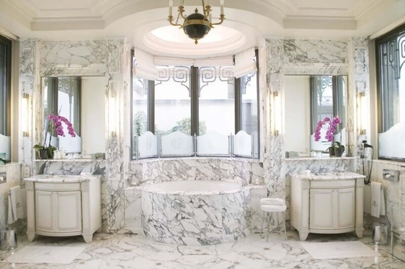 You might want to spend your entire vacation in this incredible bathroom in the Unique Belle Etoile penthouse suite in Le Meurice hotel. Image: Le Meurice