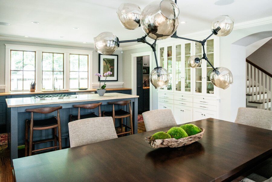 This kitchen marries modern and traditional design