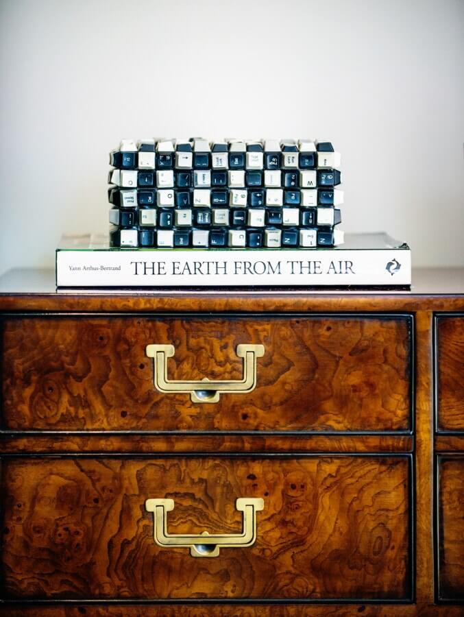 Update your space by simply rearranging smaller decor pieces! 