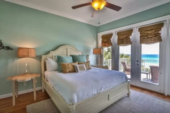 Wake to the sounds and sight of the ocean! Image: airbnb Wake to the sounds and sight of the ocean! Image: airbnb