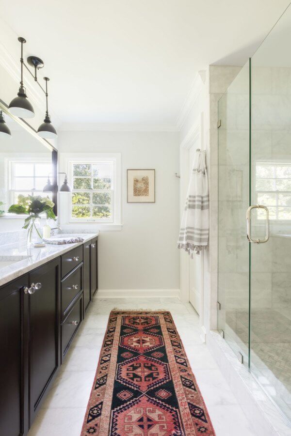 Oriental rugs aren't just for the living room! Oriental rugs aren't just for the living room! Image: Alyssa Rosenheck Photography