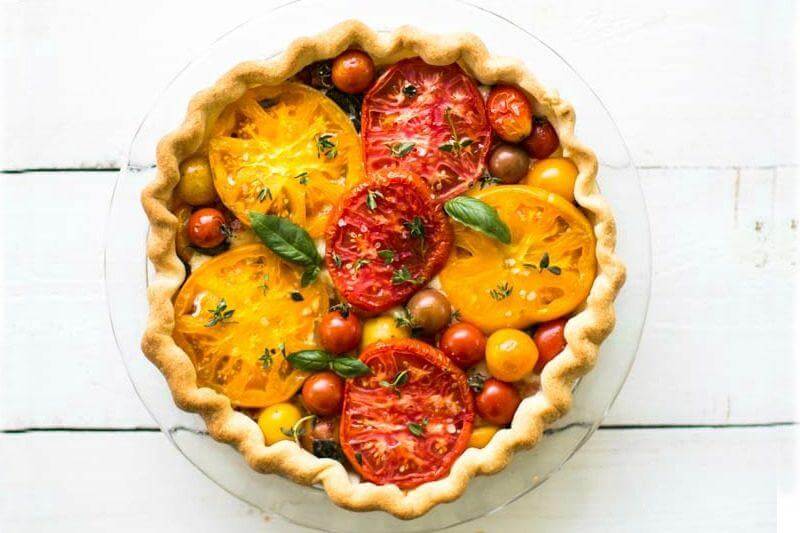 Tomato tart in crust