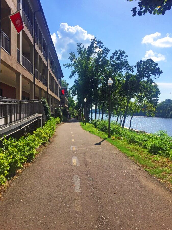 If a morning run is what you're looking for, you can't get much better than this view! 