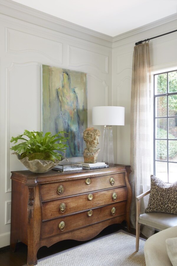 Jan got this beautiful chest of drawers at the Paris Flea Market.