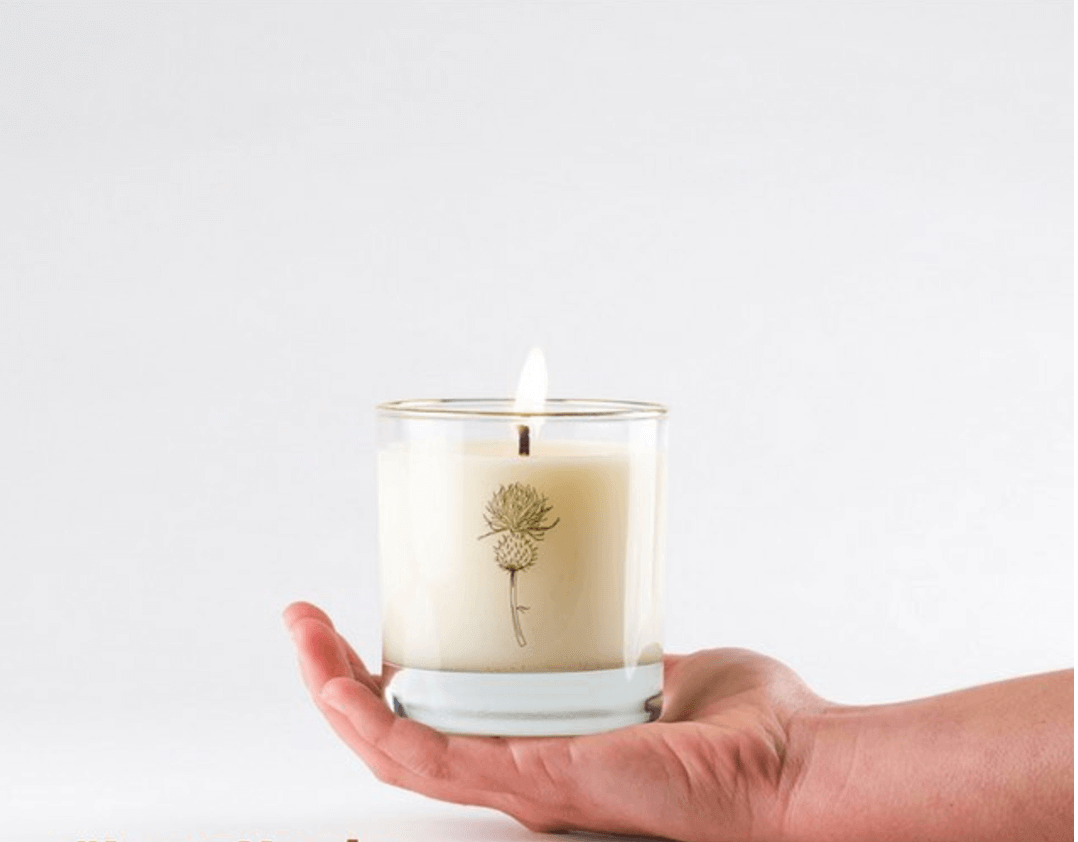 a candle perfect for the holidays! gifts that give back Nashville