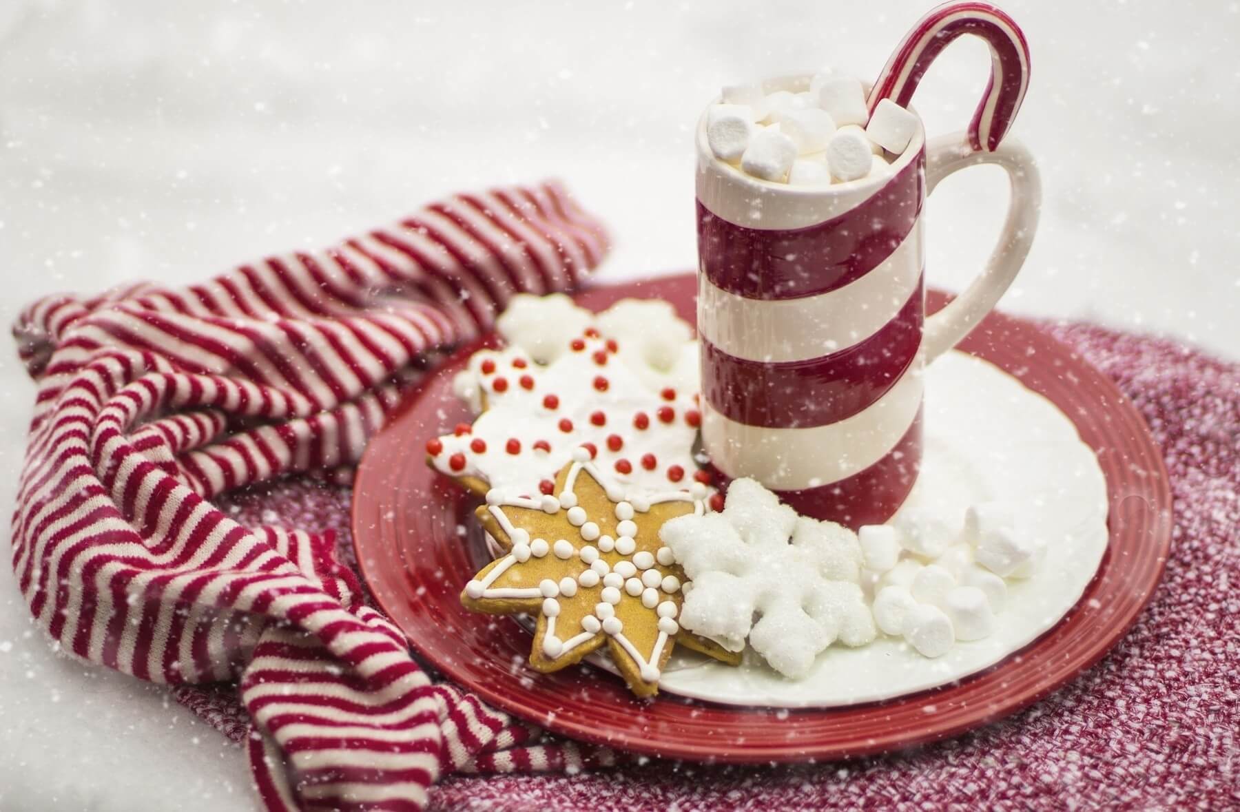 Everyone loves a warm cup of hot chocolate in the winter. Hostess Gifts