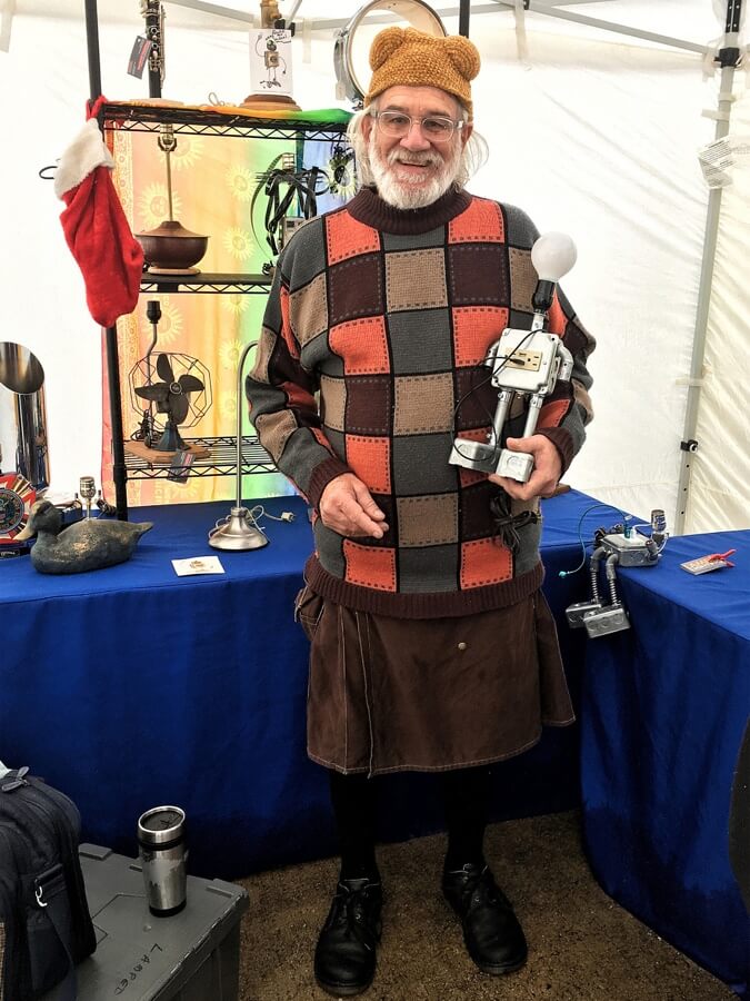  Lampmaker George Stankus