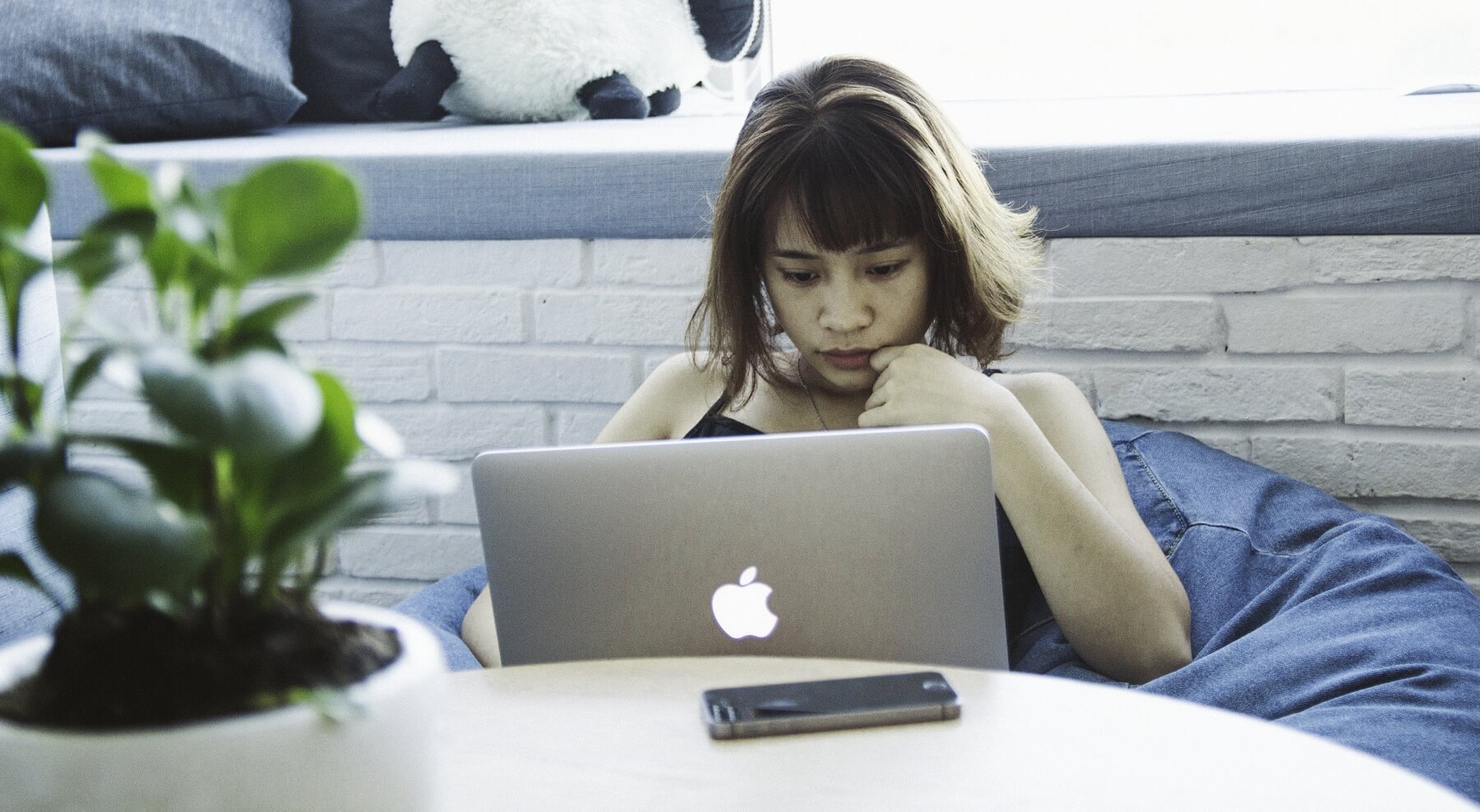 “Science shows that we are actually stressed out, that we aren’t letting our brains rest enough,” says Hilarie. Image: pexels.com