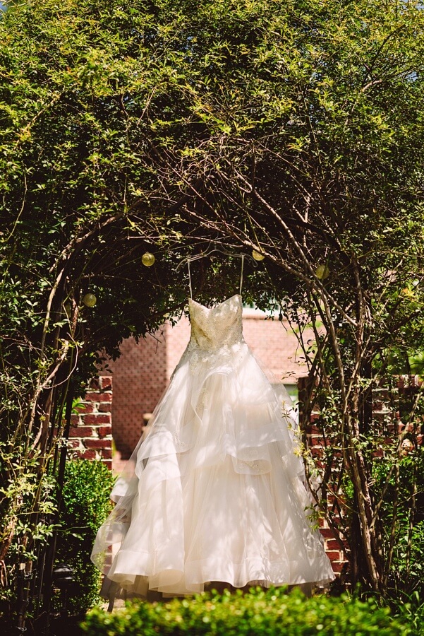 Monique Lhuillier |styleblueprint.com