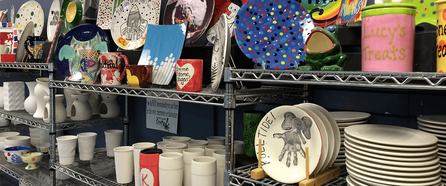 Make something personal at DO It Yourself Crafts and have a souvenir from this year's Valentine's! Make something personal at DO It Yourself Crafts and have a souvenir from this year's Valentine's!