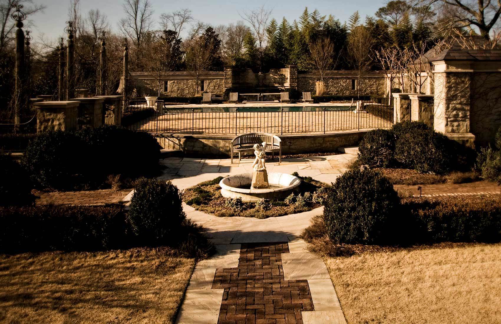 Stroll Through These Two Hauntingly Beautiful Winter Gardens