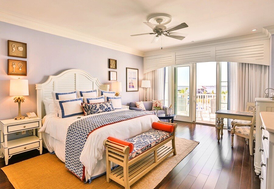 Rooms at The Beach Club come with a water view, and such upgrades as hardwood floors, marble bathrooms, and a variety of snacks made locally. Photo: https://charlestonharborresort.com/accommodations/beach-club/