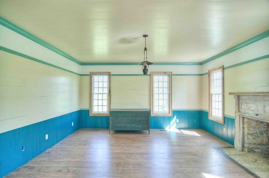 Another spacious room in the house